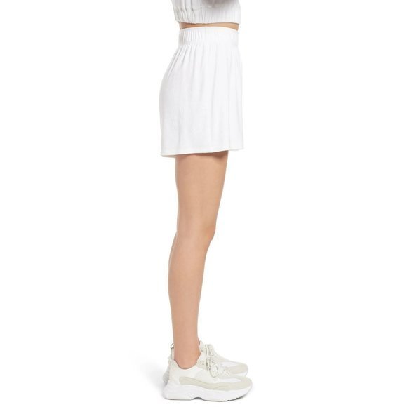 4TH & RECKLESS Robyn Ribbed Shorts in White - Medium - Picture 2 of 7